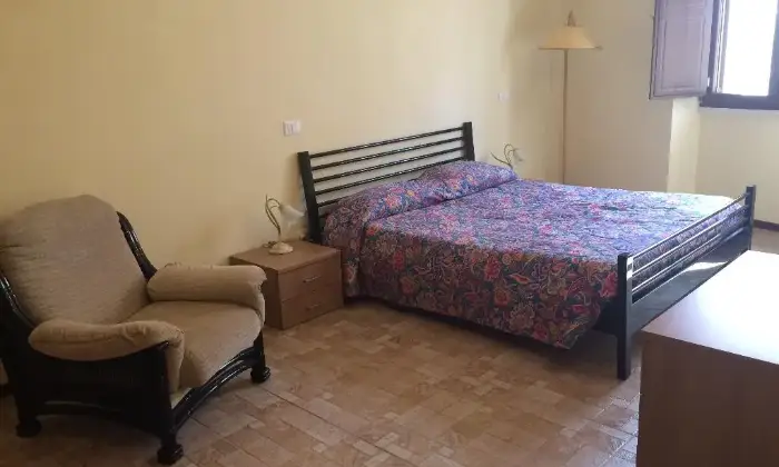 Rexer-Scoppito-Appartamento-a-Scoppito-AQ-CAMERA-DA-LETTO