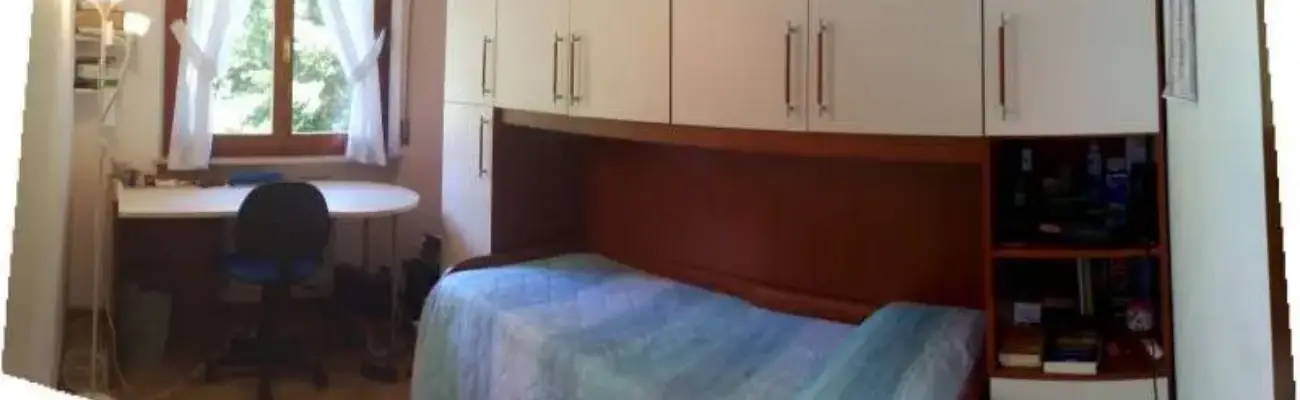 Rexer-Ancona-Posto-letto-in-ampia-stanza-singola-CAMERA-DA-LETTO