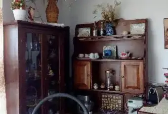 Rexer-Ostra-room-flat-for-rent-in-via-San-Francesco-SALONE