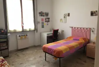 Rexer-Pisa-Da-Aprile-camera-singola-per-ragazza-Porta-a-Lucca-CAMERA-DA-LETTO