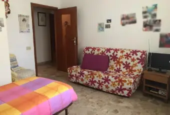 Rexer-Pisa-Da-Aprile-camera-singola-per-ragazza-Porta-a-Lucca-CAMERA-DA-LETTO