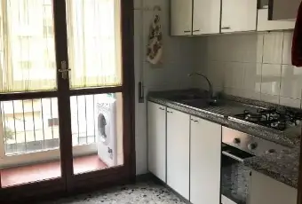 Rexer-Pisa-Da-Aprile-camera-singola-per-ragazza-Porta-a-Lucca-CUCINA