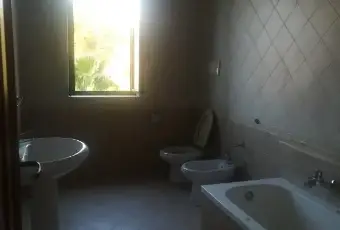 Rexer-Pozzuoli-Villetta-a-schiera-su-livelli-BAGNO