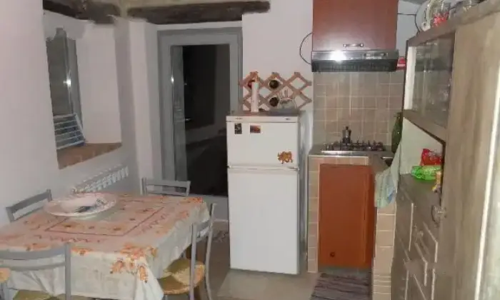 Rexer-Arcevia-Arcevia-mensili-euro-una-persona-CUCINA