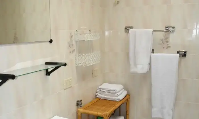 Rexer-Latisana-Villa-Aprilia-Marittima-BAGNO