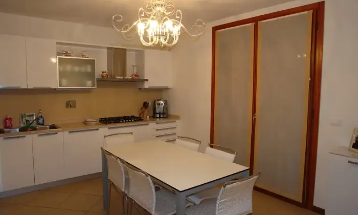 Rexer-Lignano-Sabbiadoro-Villa-Adria-CUCINA