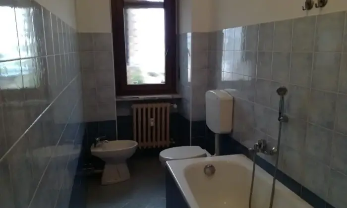 Rexer-Caselle-Torinese-Bilocale-ristrutturato-BAGNO