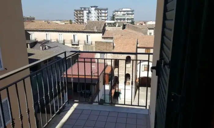 Rexer-Santa-Maria-Capua-Vetere-Trilocale-arredato-ottimo-stato-a-canone-concordato-ALTRO