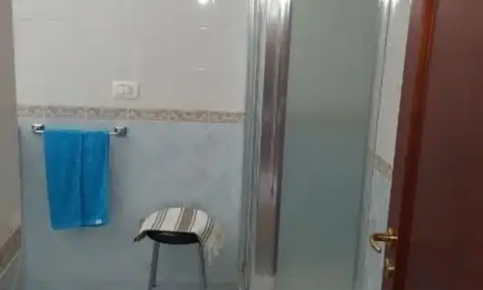 Rexer-Santa-Maria-Capua-Vetere-Trilocale-arredato-ottimo-stato-a-canone-concordato-BAGNO