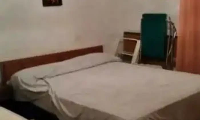 Rexer-Mondragone-Mondragone-casa-a-pochi-metri-dal-mare-CAMERA-DA-LETTO