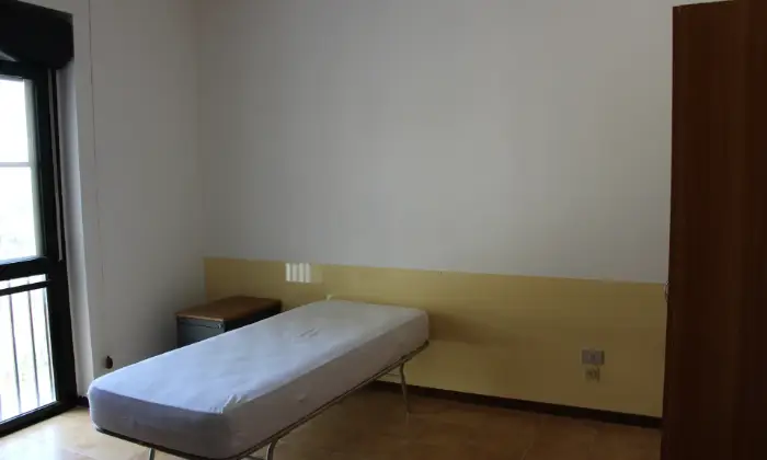 Rexer-Catanzaro-Affittasi-appartamento-arredato-SALONE