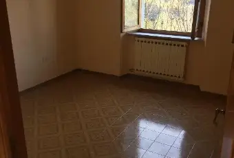 Rexer-Piazza-al-Serchio-Affittasi-CAMERA-DA-LETTO