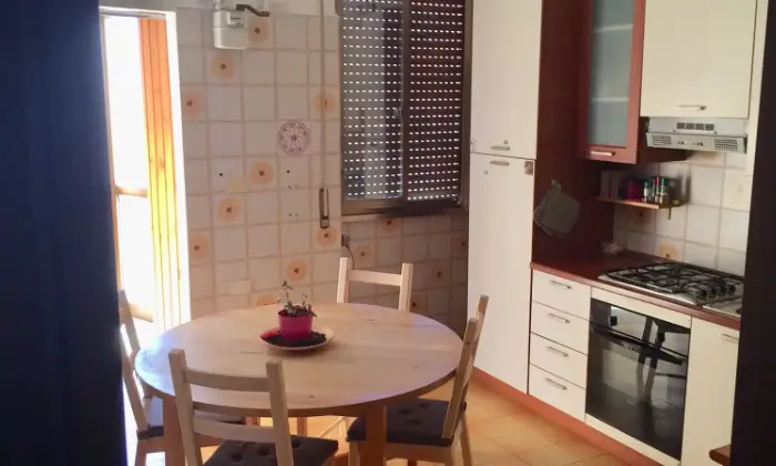 Rexer-Roma-STANZA-SINGOLA-TUSCOLANA-SUBAUGUSTA-CAMERA-DA-LETTO