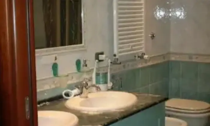 Rexer-Pomigliano-dArco-Trilocale-ristrutturato-BAGNO