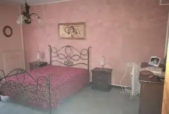 Rexer-Lacedonia-Affitto-con-riscattoQuadrilocale-al-centro-di-Lacedonia-CAMERA-DA-LETTO