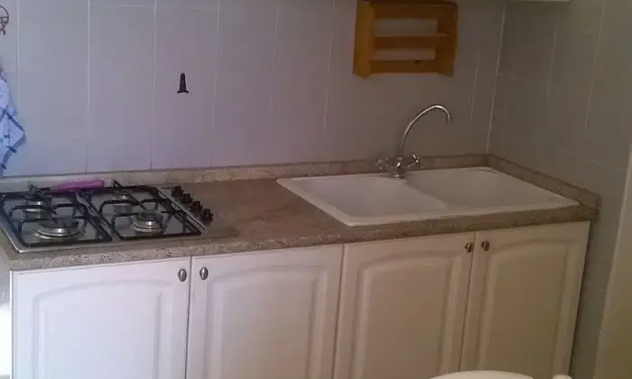 Rexer-Badesi-Sardegna-costa-nord-ot-bilocale-con-piscina-CUCINA