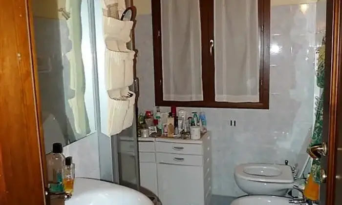 Rexer-Spoleto-Appartamento-in-zona-residenziale-a-Spoleto-BAGNO