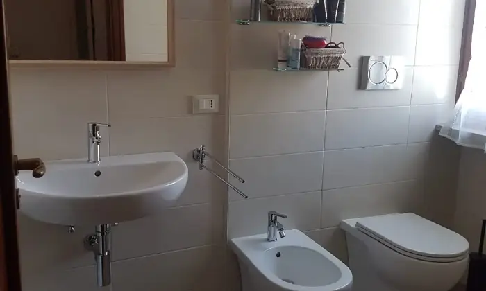 Rexer-Brindisi-BILOCALE-zona-Casale-Base-ONU-BAGNO