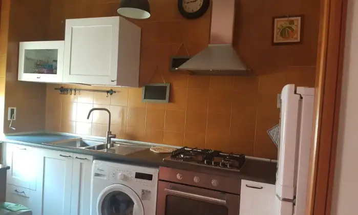 Rexer-Brindisi-BILOCALE-zona-Casale-Base-ONU-CUCINA