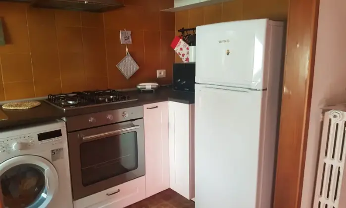 Rexer-Brindisi-BILOCALE-zona-Casale-Base-ONU-CUCINA
