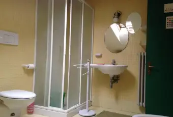 Rexer-LAquila-Luminoso-e-confortevole-BAGNO