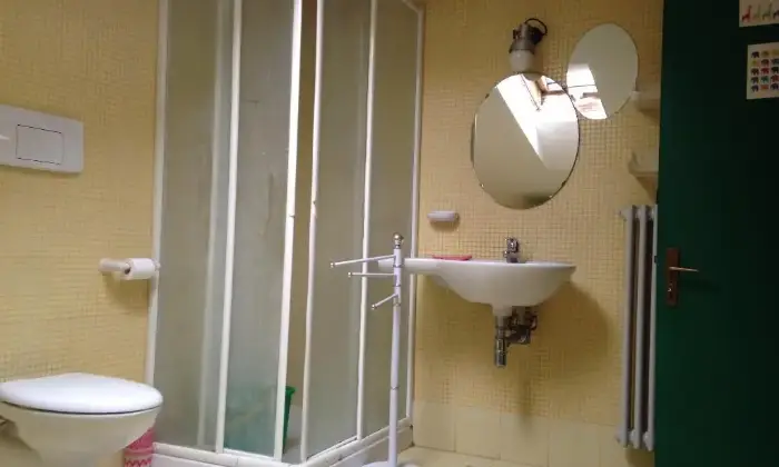 Rexer-LAquila-Luminoso-e-confortevole-BAGNO