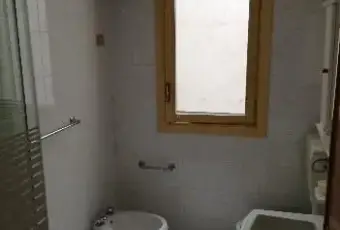 Rexer-Bagheria-Bivani-con-grande-terrazzo-BAGNO