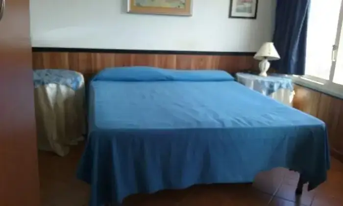 Rexer-Palermo-Appartamento-in-affitto-Via-spina-santa-Palermo-CAMERA-DA-LETTO