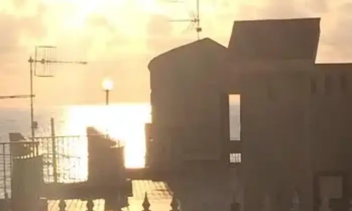Rexer-Isola-delle-Femmine-Monovano-in-affitto-di-fronte-al-mare-Periodo-minimo-di-soggiorno-settimane-SALONE