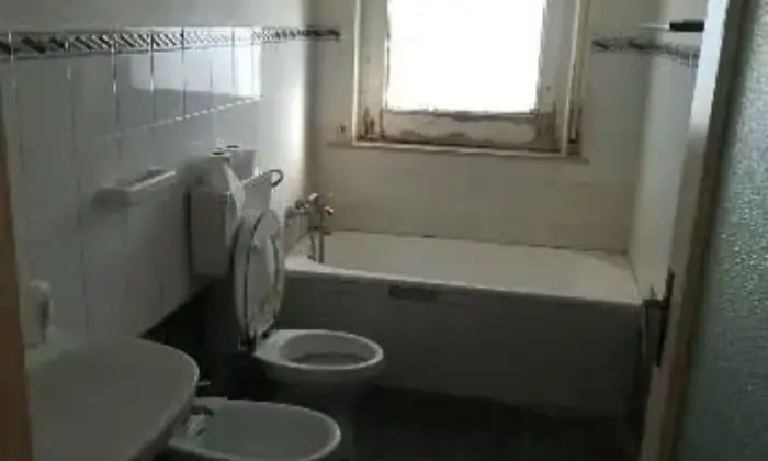 Rexer-Augusta-Luminoso-Appartamento-in-Centro-BAGNO