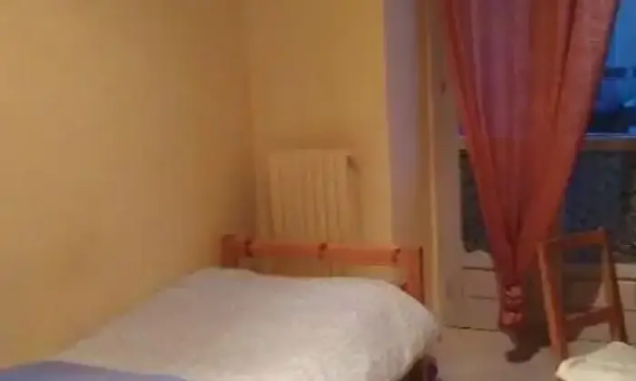 Rexer-Torino-Stanza-Singola-Corso-Spezia-CAMERA-DA-LETTO