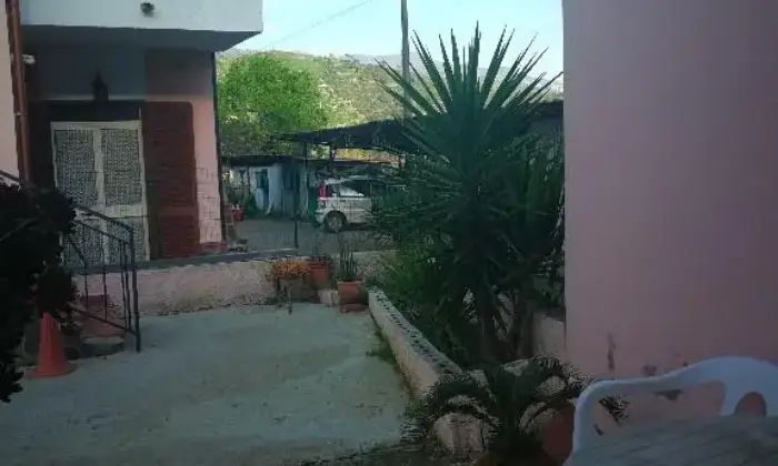 Rexer-Castellabate-Stanza-posto-letto-matrimoniale-con-bagno-tv-WI-fi-e-posto-ALTRO