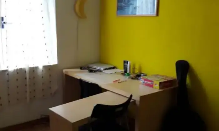 Rexer-Roma-APPARTAMENTO-CON-DUE-AMPIE-STANZE-SINGOLE-CAMERA-DA-LETTO