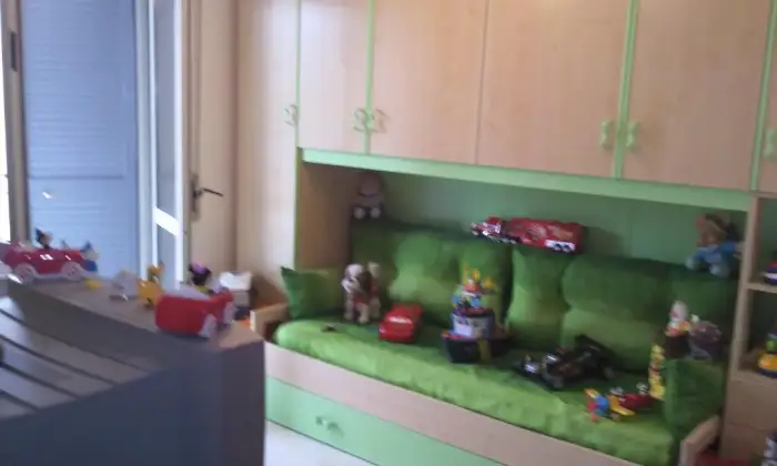 Rexer-Giugliano-in-Campania-Grazioso-appartamento-in-buono-stato-con-box-CAMERA-DA-LETTO