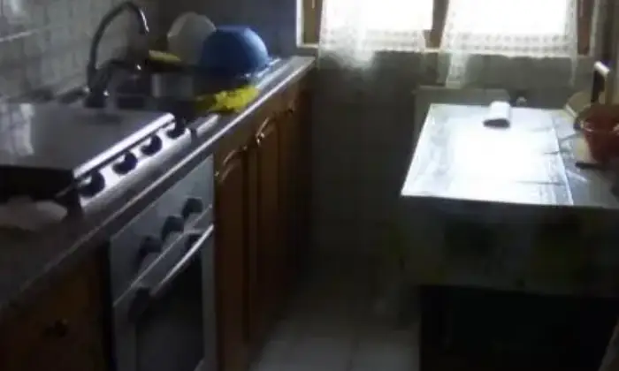 Rexer-Vecchiano-APPARTAMENTO-ARREDATO-A-MIGLIARINO-PISANO-CUCINA