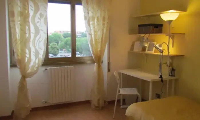 Rexer-Roma-Stanza-doppia-per-studenti-e-giovani-professionisti-CAMERA-DA-LETTO