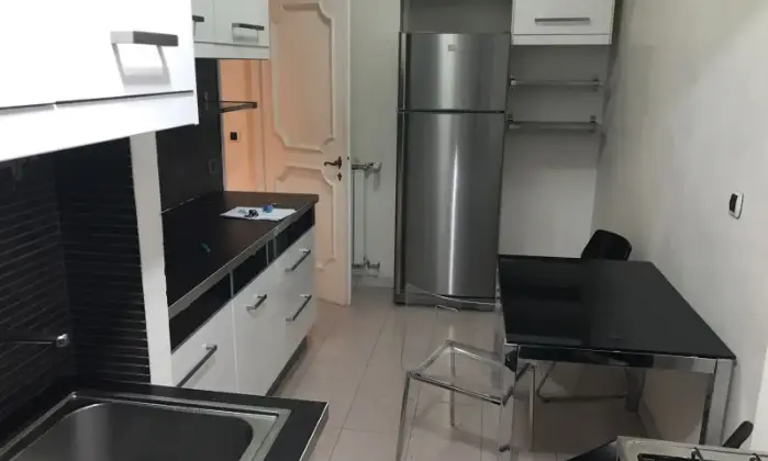 Rexer-Roma-STANZA-USO-STUDIO-Roma-Aurelio-CUCINA