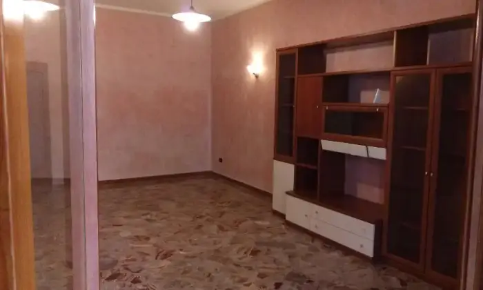 Rexer-Reggio-di-Calabria-AFFITTASI-APPARTAMENTO-A-STUDENTI-SALONE