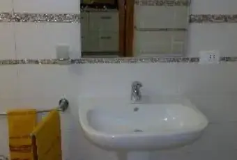 Rexer-Trapani-Trilocale-con-soppalco-totalmente-ristrutturato-BAGNO