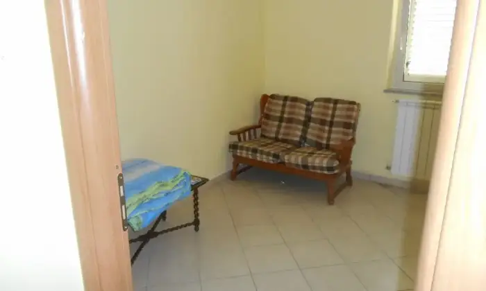 Rexer-Palmi-Appartamento-arredato-piazzale-piave-a-Palmi-CAMERA-DA-LETTO