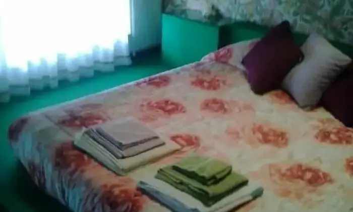 Rexer-Altopascio-Mansardaun-nido-al-centro-della-toscana-CAMERA-DA-LETTO