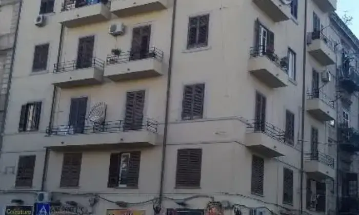 Rexer-Palermo-APPARTAMENTO-STANZE-PALERMO-VIA-N-PALMERI-ALTRO