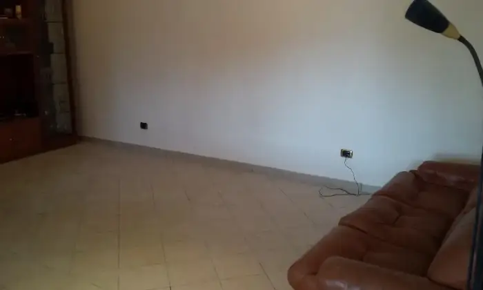 Rexer-Pozzuoli-APPARTAMENTO-IN-VILLA-SALONE