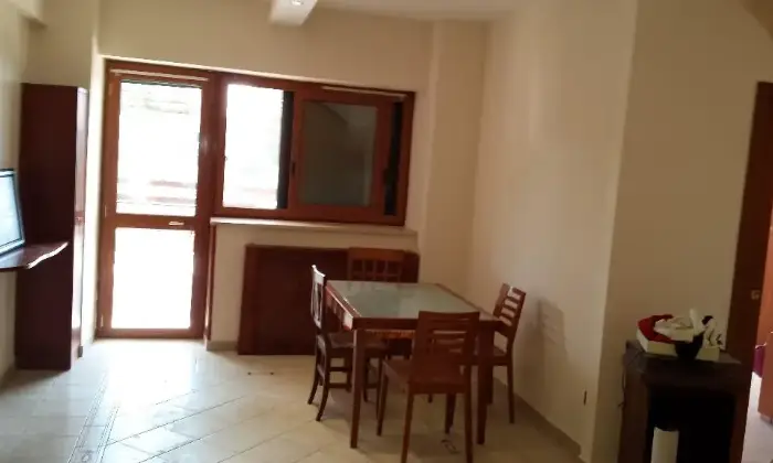 Rexer-Pozzuoli-APPARTAMENTO-IN-VILLA-CUCINA