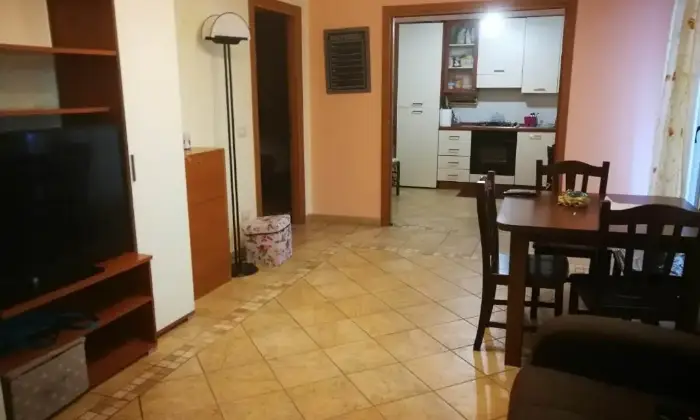 Rexer-Reggio-di-Calabria-Appartamento-arredato-nuovo-SALONE