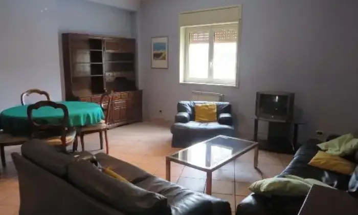 Rexer-Catania-Ampio-e-rifinito-appartamento-con-garage-in-affito-SALONE