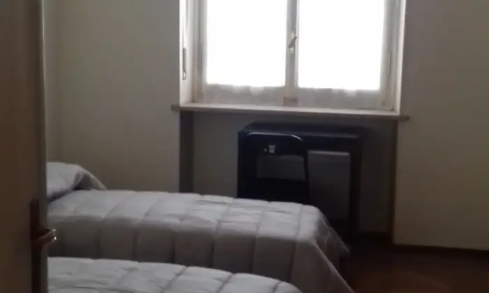 Rexer-Torino-X-STUDENTI-ALLOGGIO-CAM-AMPIO-SALOTTO-CUCINA-DOPPI-SER-CAMERA-DA-LETTO