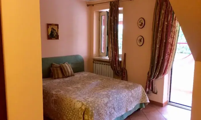 Rexer-Marano-di-Napoli-Appartamento-in-villa-CAMERA-DA-LETTO