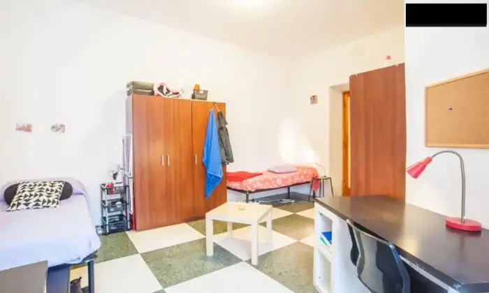 Rexer-Roma-Posto-letto-in-camera-doppia-Piazza-bologna-CAMERA-DA-LETTO