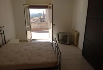 Rexer-Caltanissetta-Appartamento-con-terrazzo-panoramico-in-centro-CAMERA-DA-LETTO